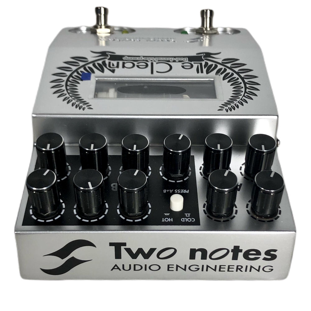 Two Notes Le Clean Preamp Pedal Showroom Demo
